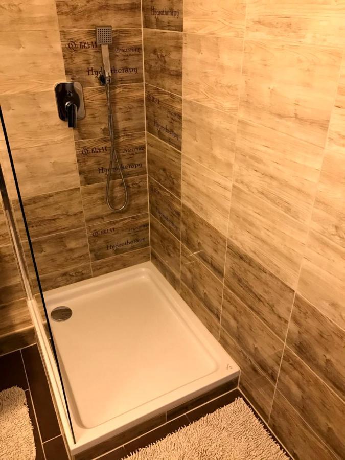 Апартаменти Dany Rose Apartman Еґер Екстер'єр фото