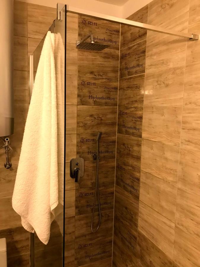 Апартаменти Dany Rose Apartman Еґер Екстер'єр фото